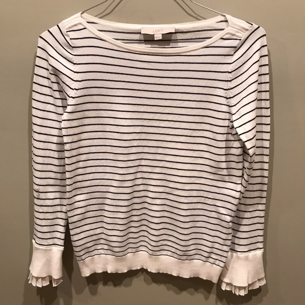 4/$25 Loft XS Sweater White with black stripes